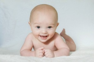 happy-baby-tummy-time