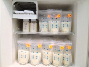 zuga_como_almacenar_la_leche_materna