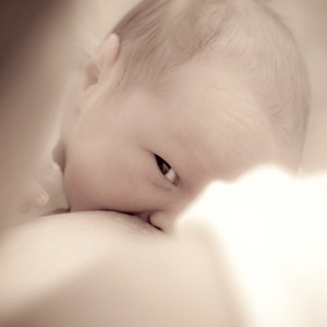 7 maneras simples de aumentar la producción de leche materna_zuga